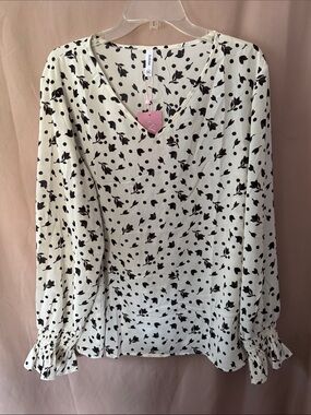 White Floral V-Neck Long-Sleeve Blouse - Black Floral Print